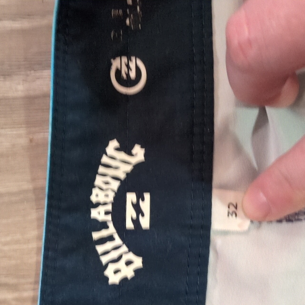 Billabong Board Shorts Size 32 - Picture 4 of 8